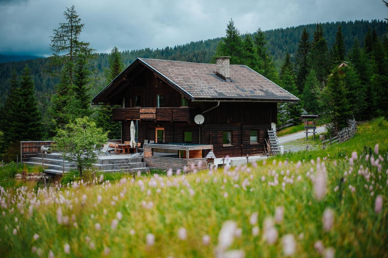 Marktlhuette Hochrindl Bagian luar foto